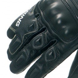 Cronos-glove-feature-1